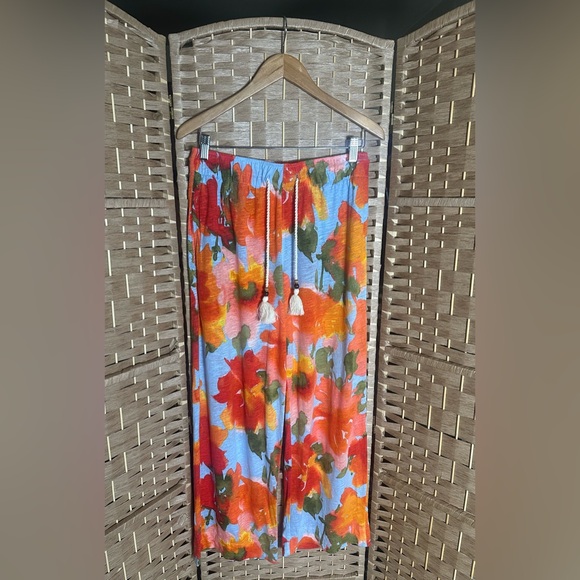 Joie Floral Tropical Linen Blend Two Piece Set - Size Medium - Picture 2 of 12